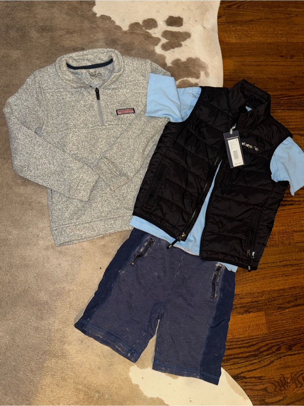 Vineyard Vines LOT QUILTED vest, halfzip, NWT Tee + boutique shorts
